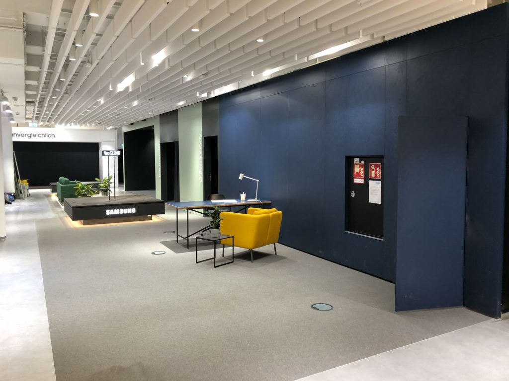 Ein Laden ohne Produkte