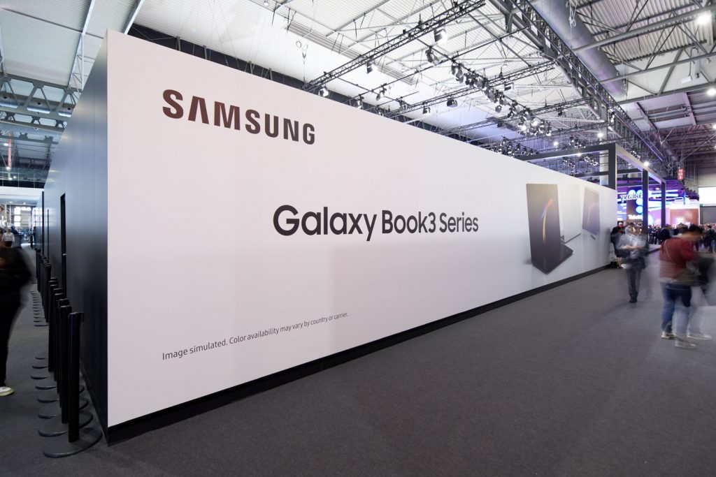 Bunte Grafiken und räumliche Gestaltung