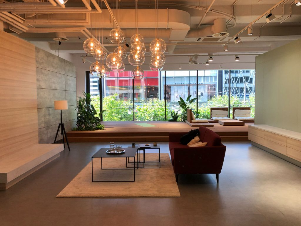 Ein Laden ohne Produkte