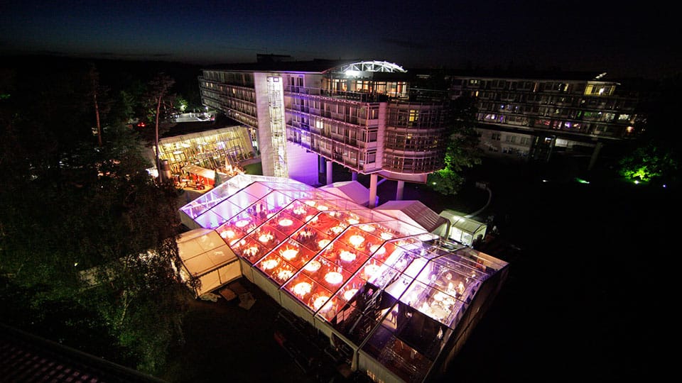 Max Raabe Makes A Great Show