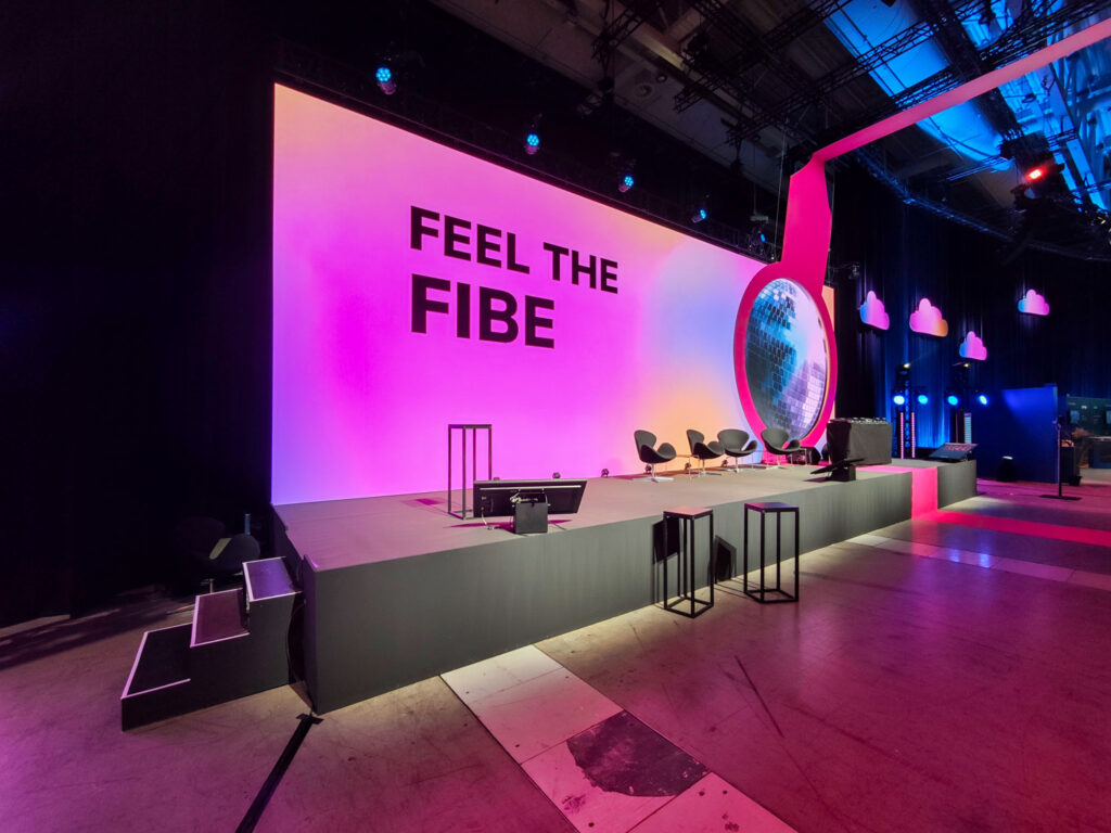 FEEL THE FIBE